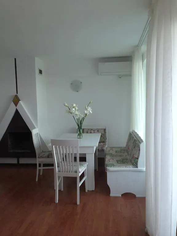 Dacha Apartment Altın Kumlar 0*,
